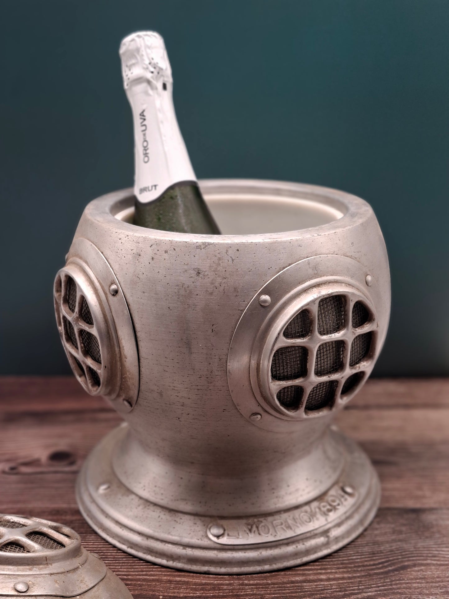 Duikhelm als IJsemmer – Uniek & Functioneel