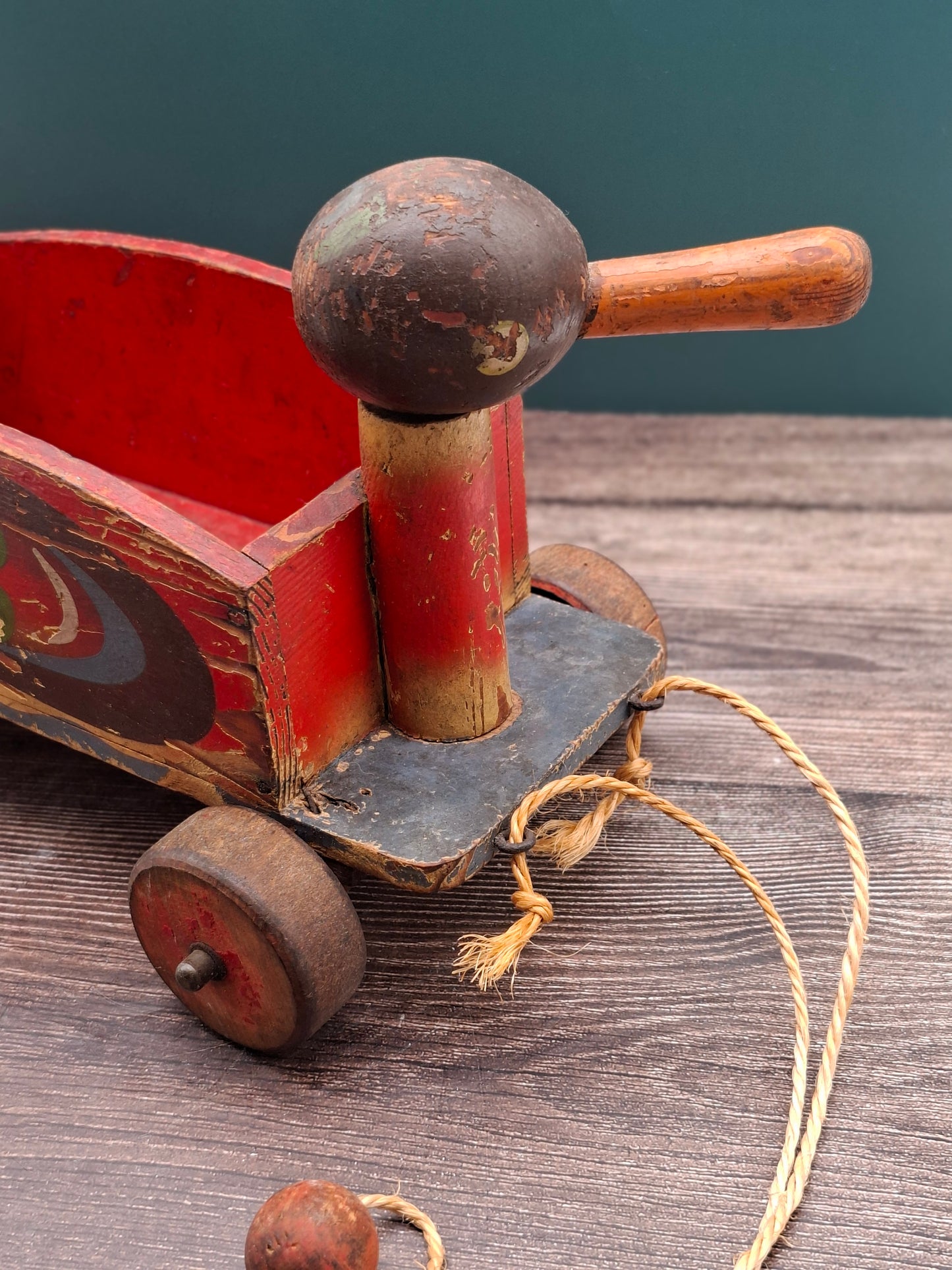 Vintage houten trek-eend – handgemaakt speelgoed uit de jaren ’50