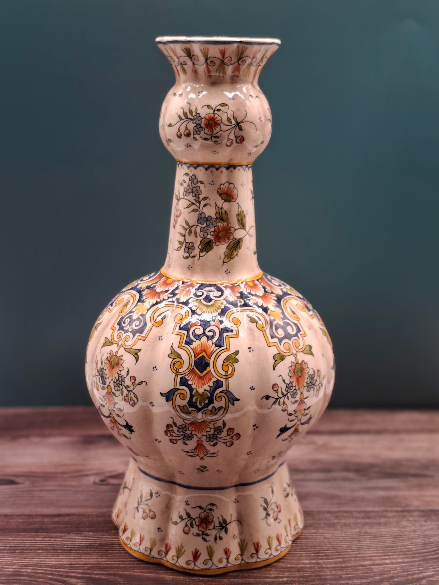 Vintage Vaas uit Rouen – Handgeschilderd Frans Meesterwerk