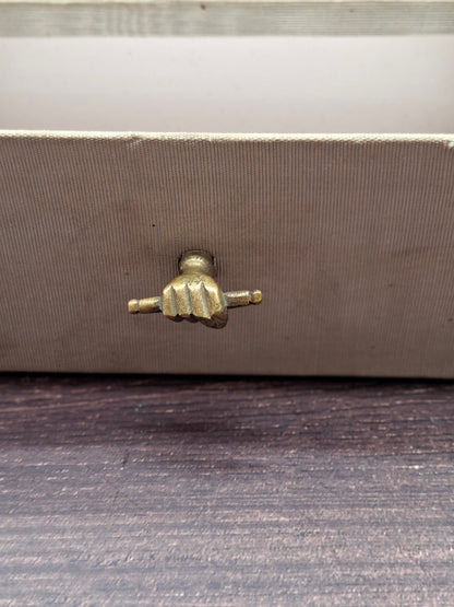 Vintage mannequin / juwelenhouder  met Parijse flair