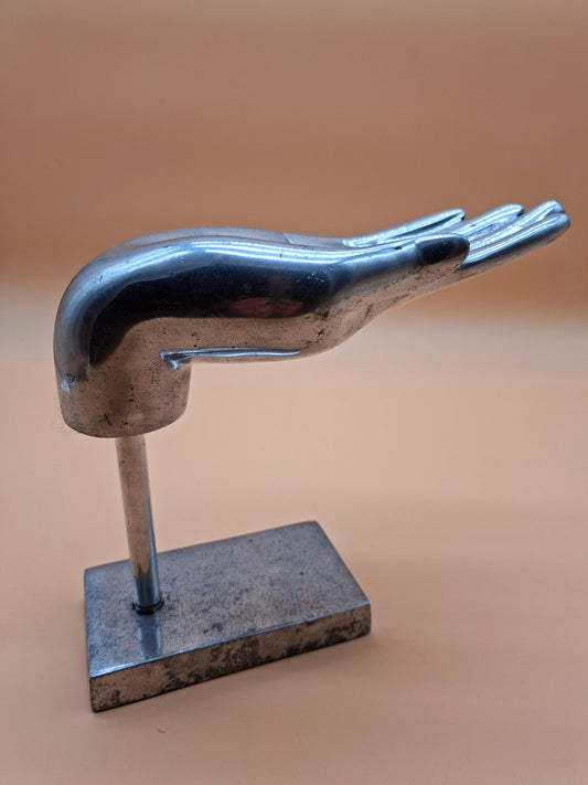 Vintage Metalen Hand Sculptuur
