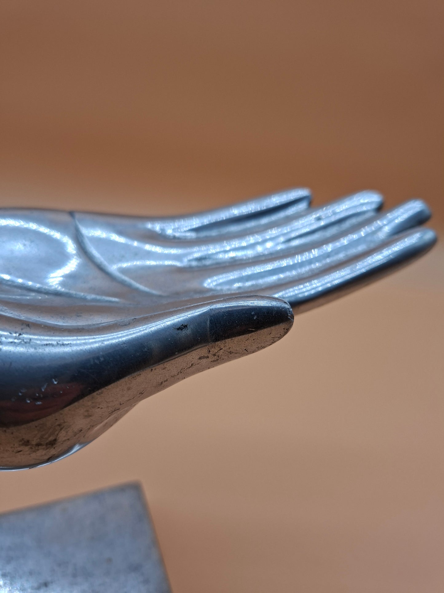 Vintage Metalen Hand Sculptuur