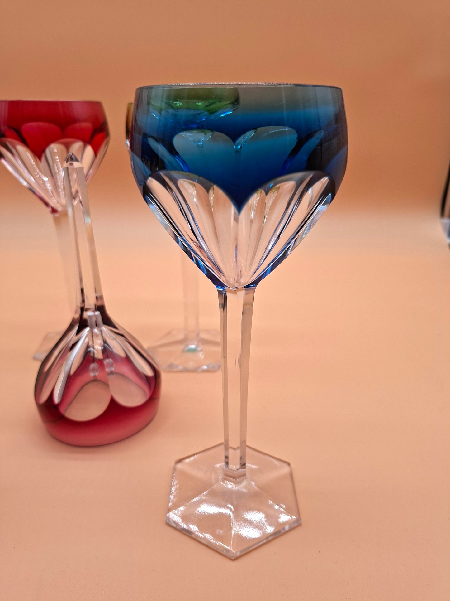 4 Val Saint Lambert 'Tilly' wijnglazen – Dubbelkleurig kristal met zeldzaam belletje